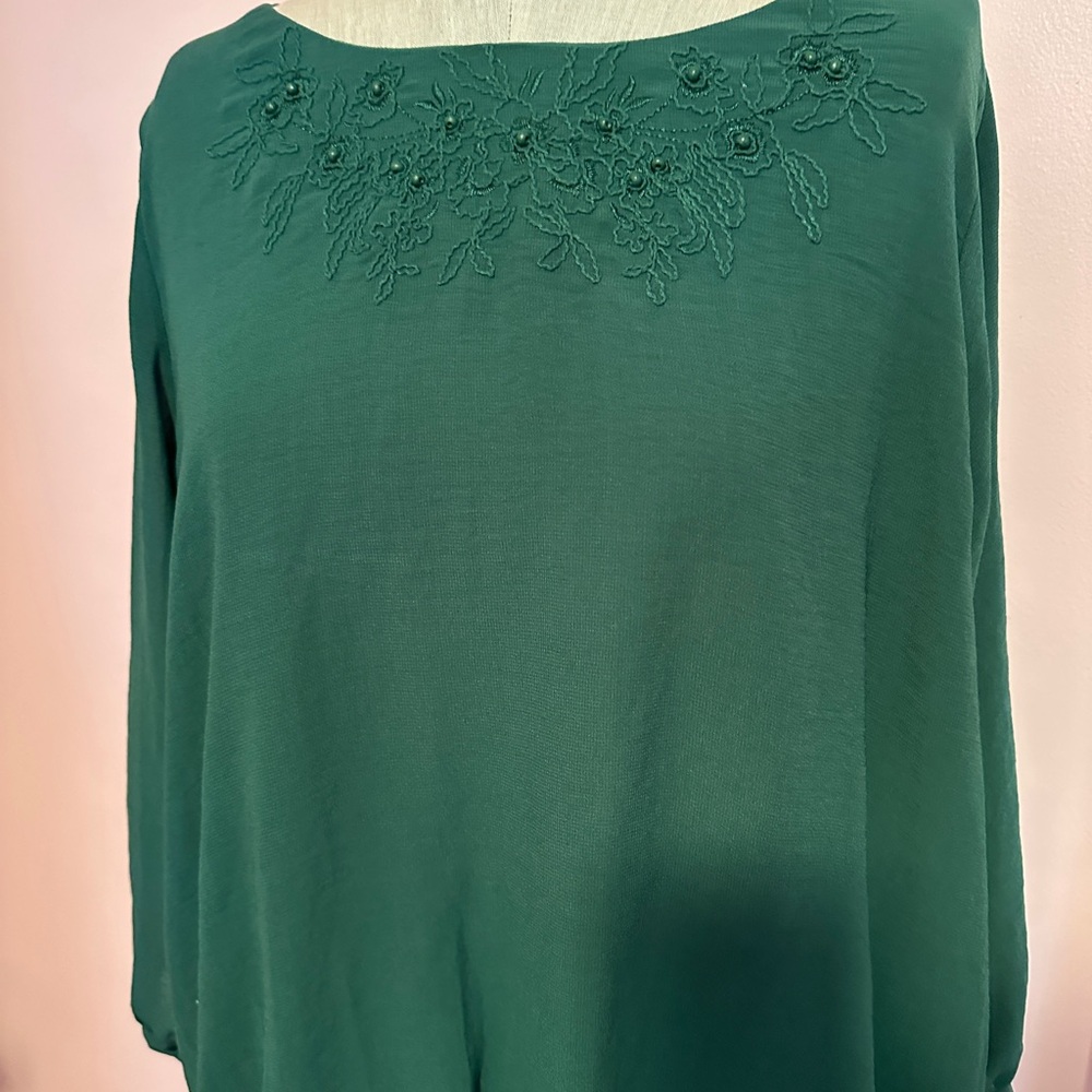 Chico's Green Floral Embroidered Blouse